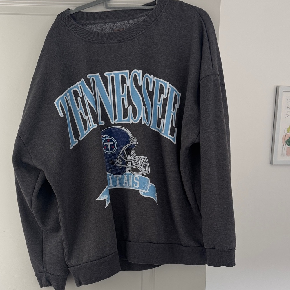 Tennessee Titan Sweatshirt with Blue and White Logo